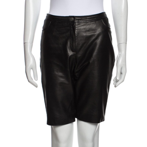EUC size 6 Chanel leather shorts - Picture 1 of 4